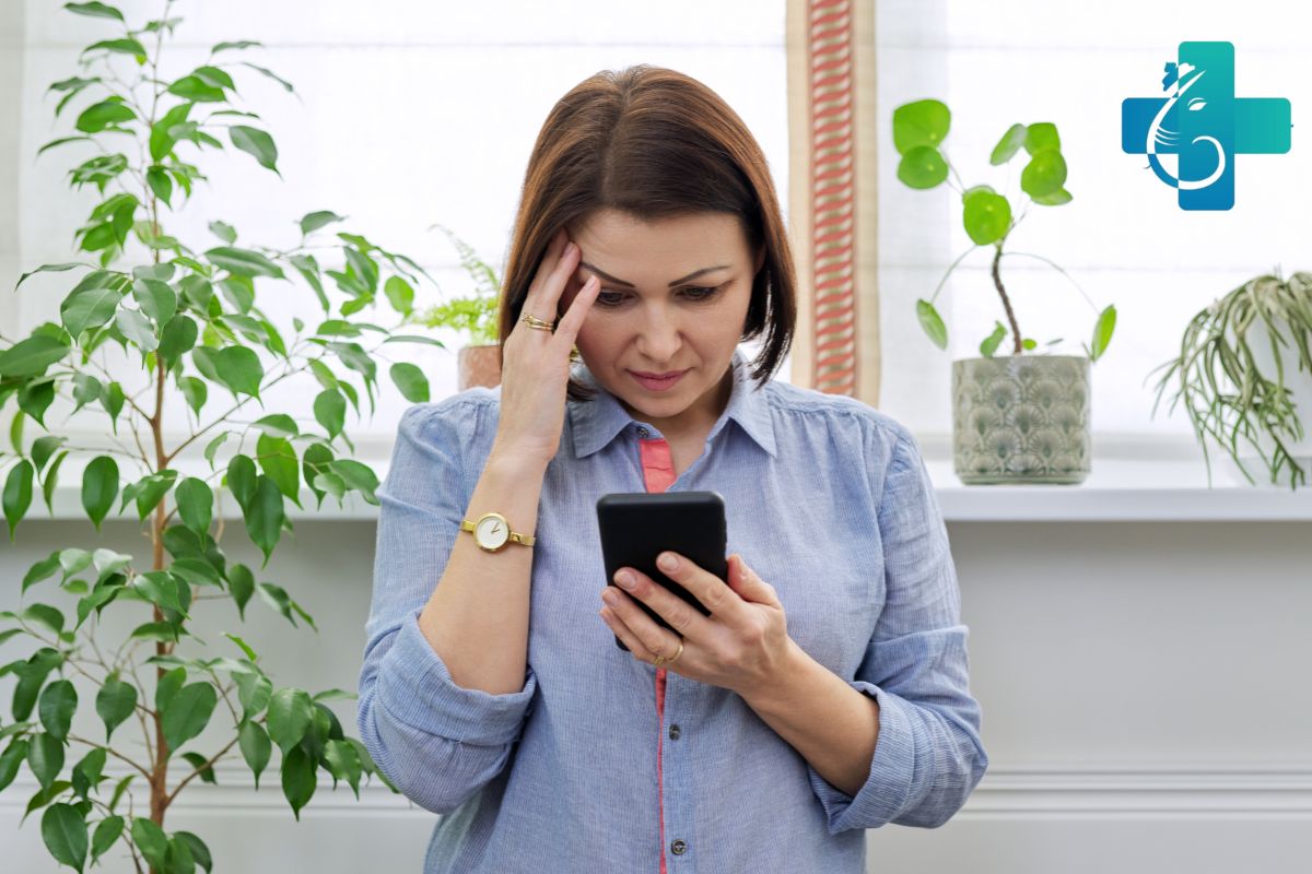 मोबाइल और स्क्रीन टाइम का दिमाग पर प्रभाव